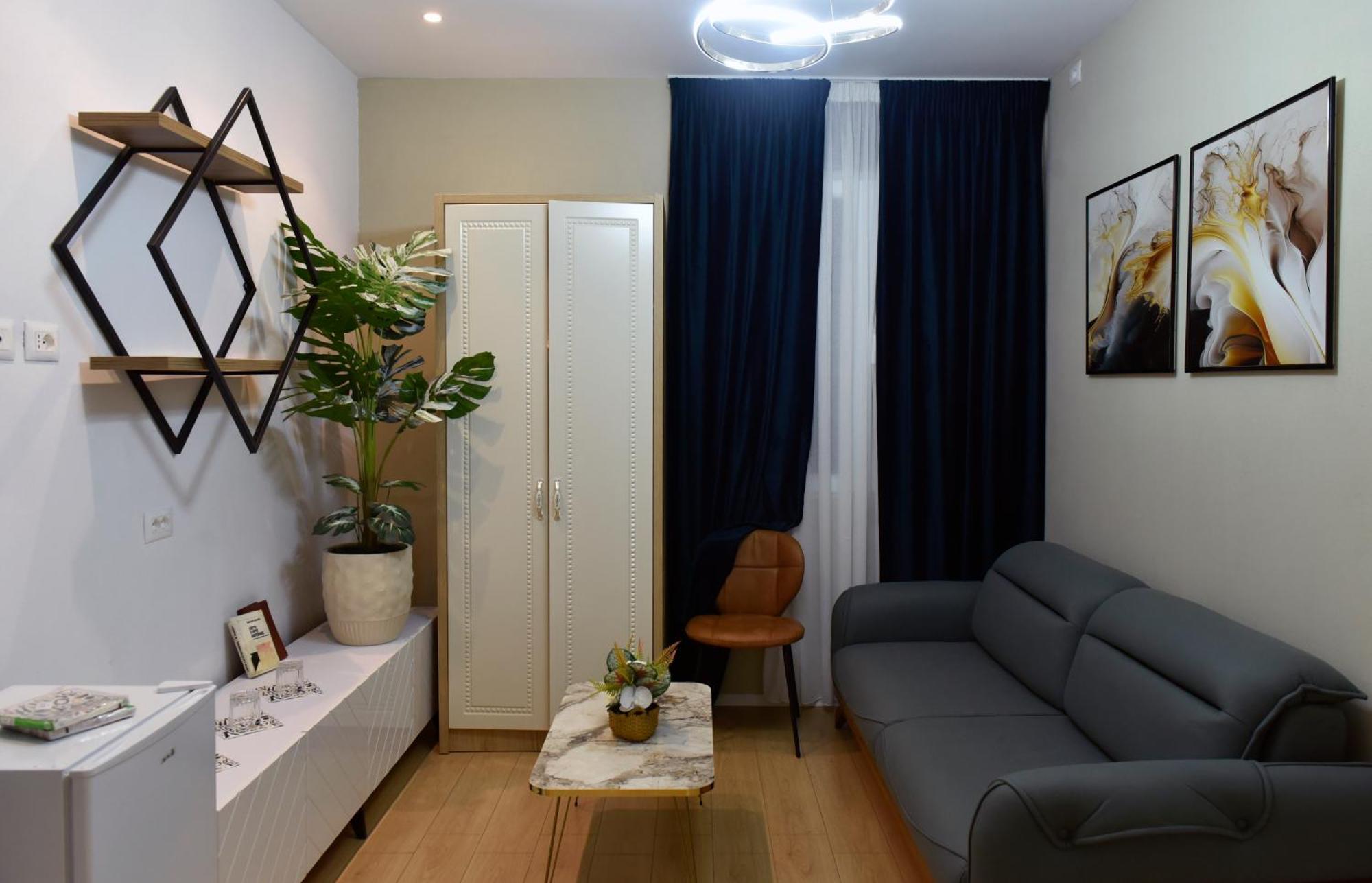 City Center Rooms And Apartments Durrës Esterno foto