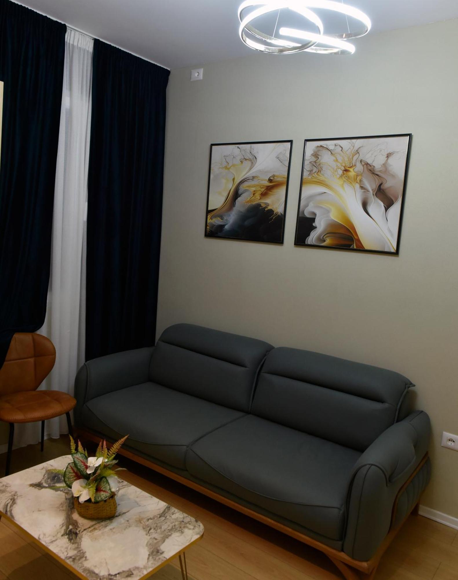 City Center Rooms And Apartments Durrës Esterno foto